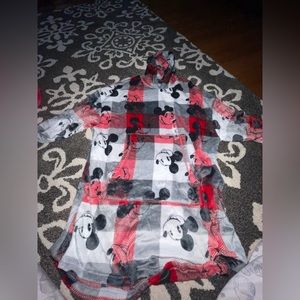 oversized mickey mouse sweatshirt